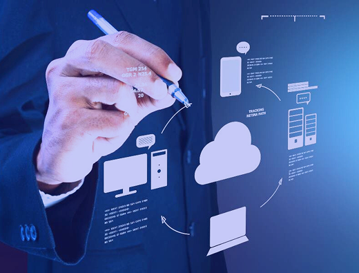 Profesional interactuando con una interfaz cloud
